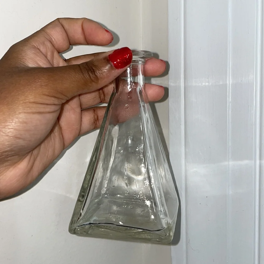 Triangle glass vase 100ml avant-garde boho edgy Y2K